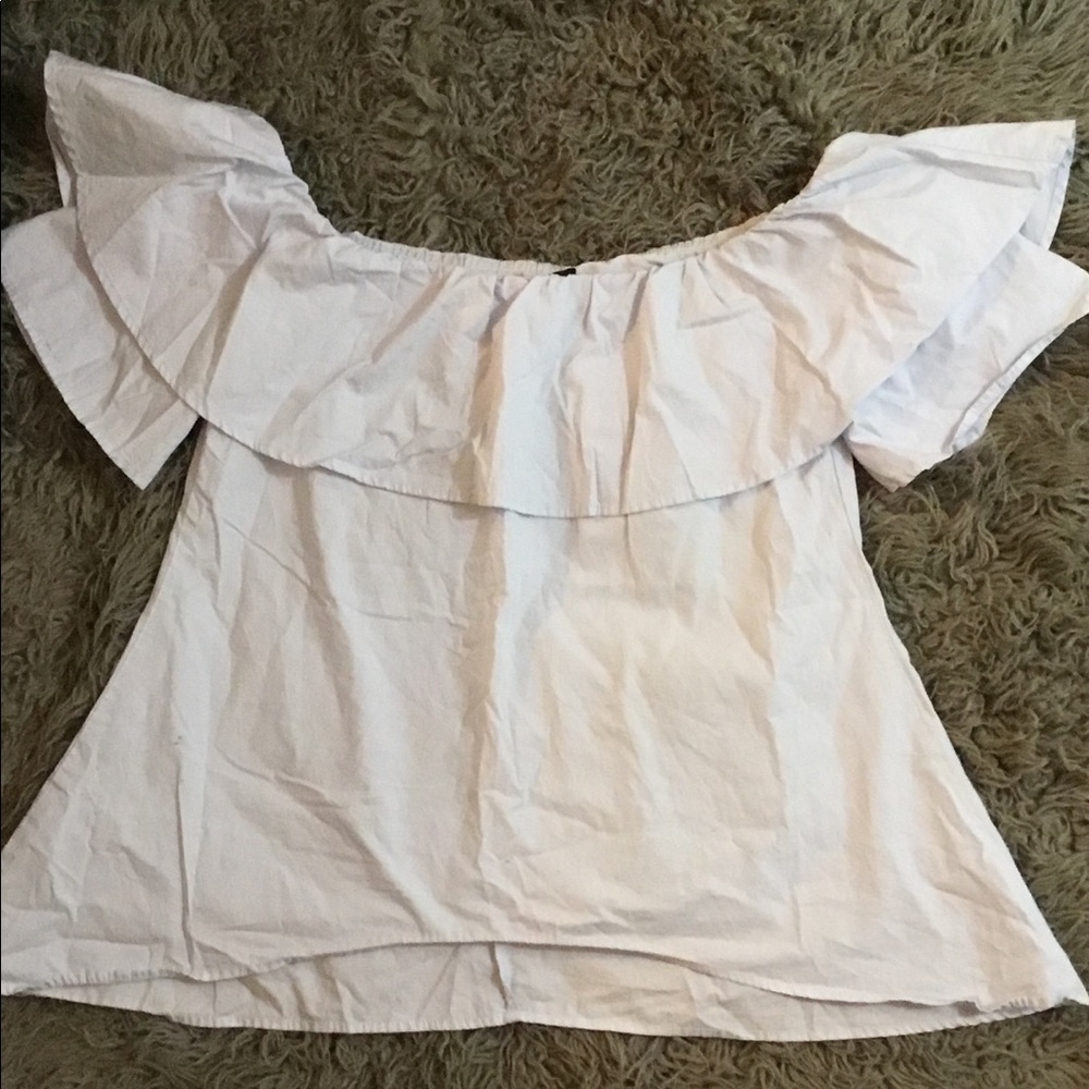 SALE💥 Cold shoulder, cropped top